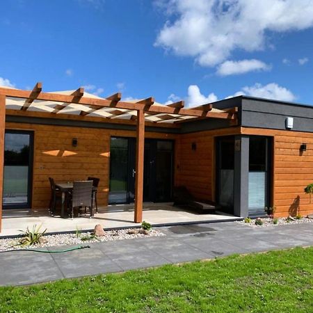 Cisza Bungalows Village / Blisko Natury Nowecin Экстерьер фото